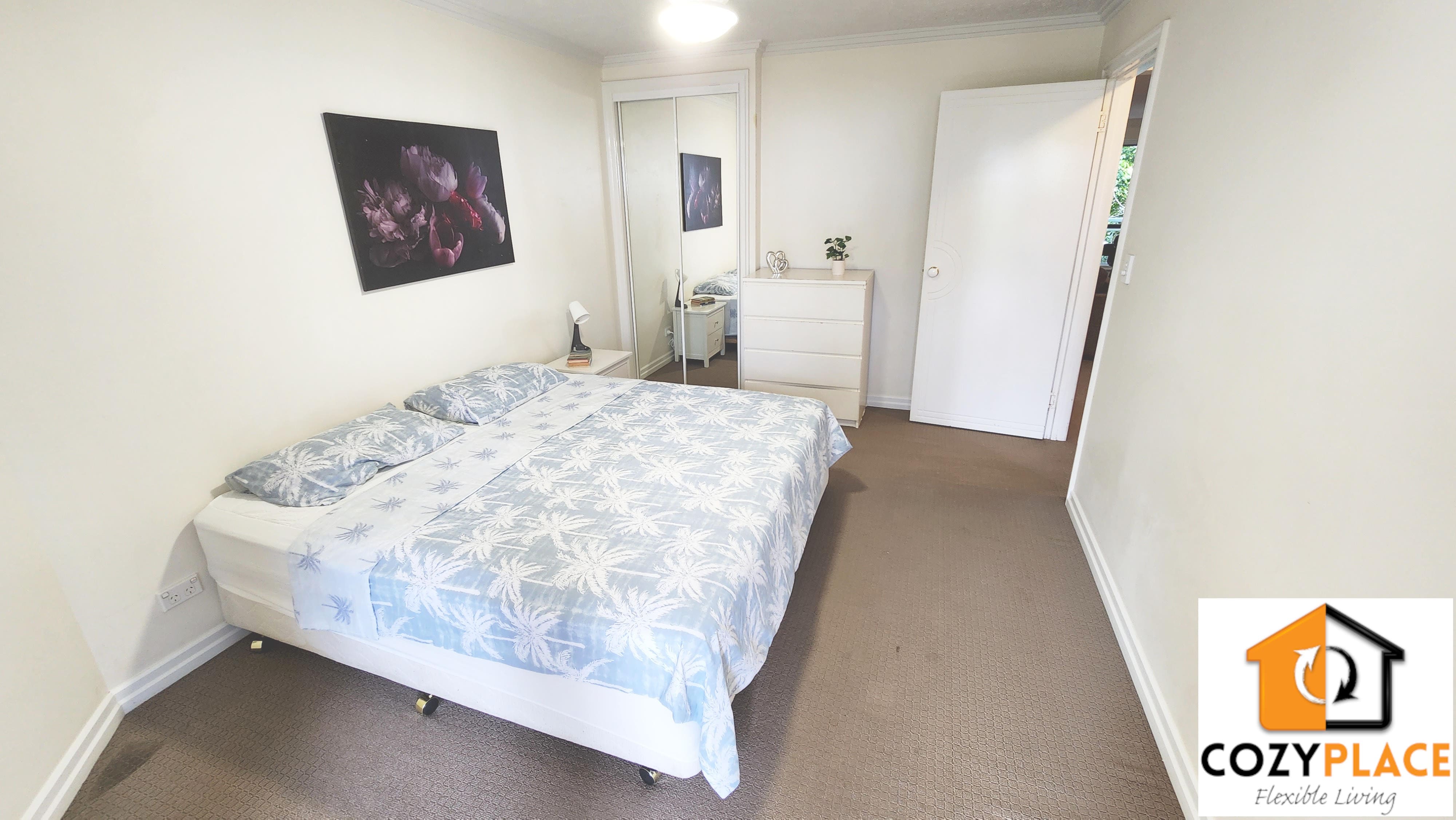 Location - Room for 2 people with own bathroom in Spring Hill