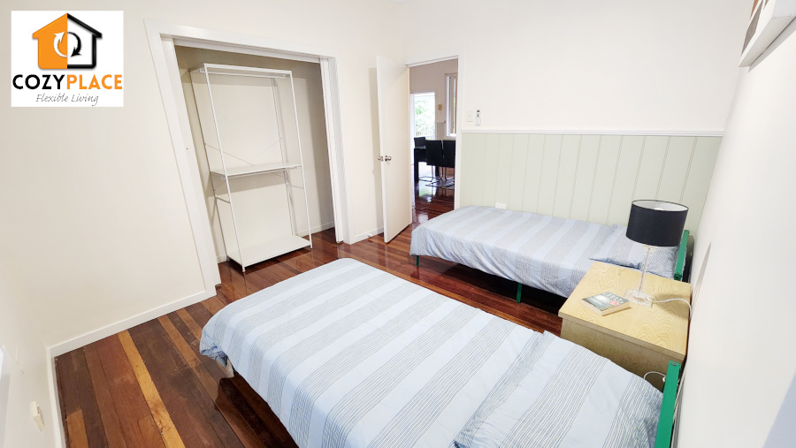 Spring Hill Share Home | Flexible Room for Couples or Friends