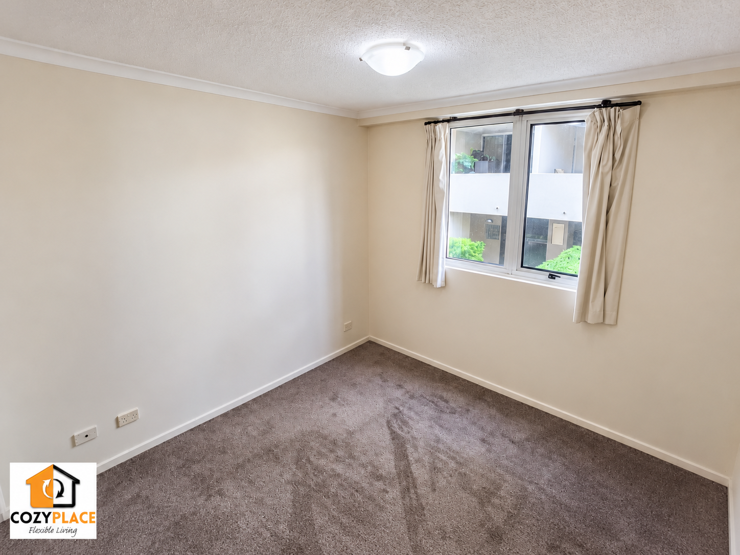City Lights and Resort Living with Ensuite | Cathedral Place Apartment