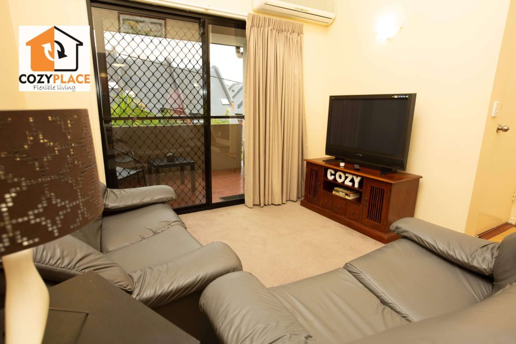 private-room-in-spring-hill-TV-room