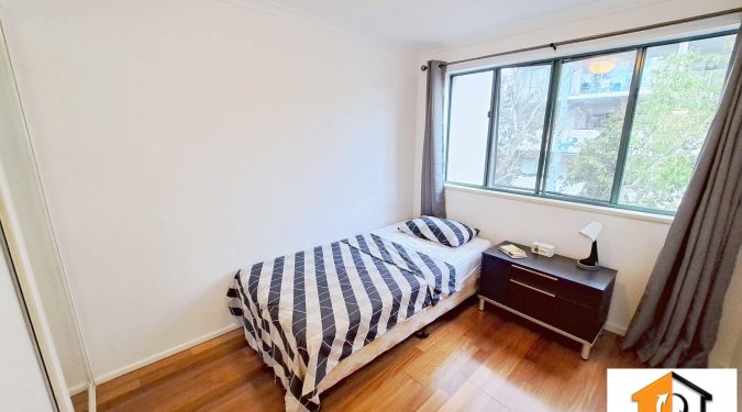 inner-city-single-room-close-to-the-river-single-bedroom