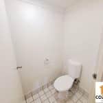 master-room-for-2-people-inner-city-resort-style-unit-fortitude-valley-bathroom-with-toilet