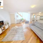 inner-city-single-room-close-to-the-river-spacious-living-room