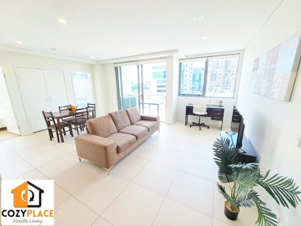 Master room with Ensuite in Fortitude Valley- for 2 people/couple - Image 5
