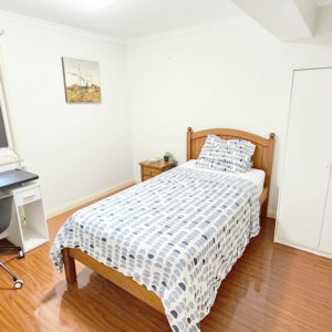 Single rooms for rent in Red Hill – Ground floor