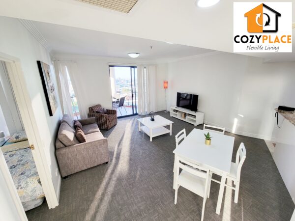 City Room with facilities and Brisbane River views- with own bathroom - Image 6
