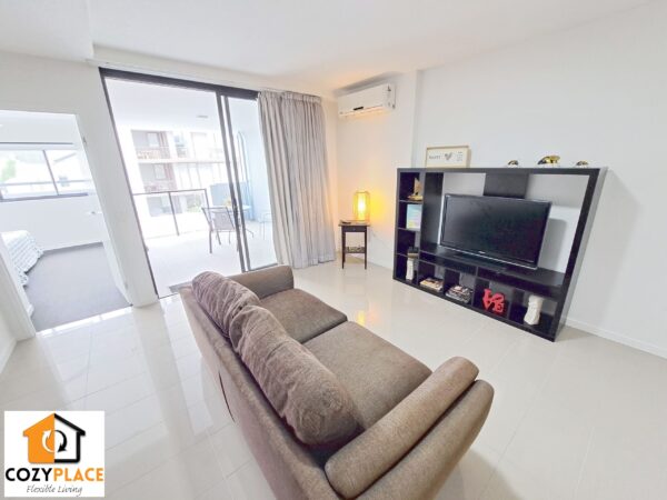Private room with ensuite in the best location of Fortitude Valley - Image 7