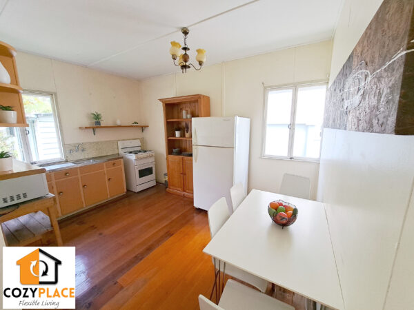 Single room for rent in Woollongabba - Image 5