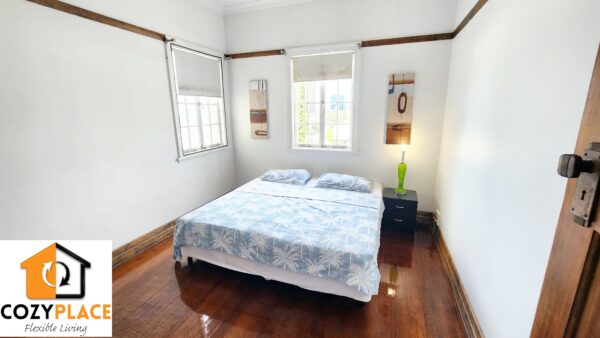 Spacious Room for 2 people in Gregory Terrace