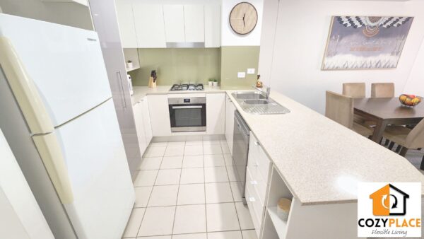 Room for 2 people- Fortitude Valley - Image 5
