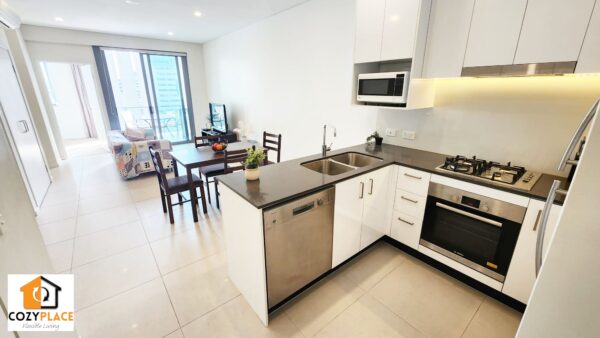 Master room with Ensuite in Fortitude Valley- for 2 people - Image 8