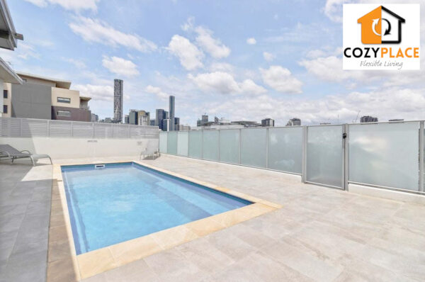 Gorgeous and Modern room with Ensuite – Brisbane City - Image 12