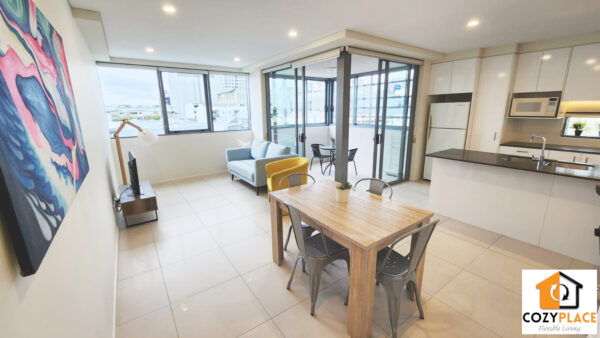 Room with own bathroom in Fortitude Valley - Image 5
