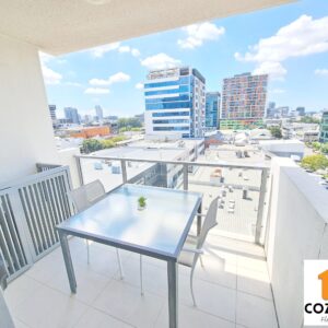 Master room with Ensuite in the best location of Fortitude Valley- for 2 people/couple