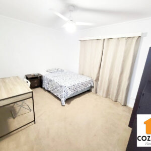 Spacious Private room in Kangaroo Point – for 1 person
