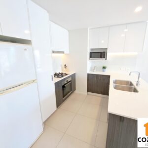Private Modern Room with own bathroom in Fortitude Valley- for 2 people