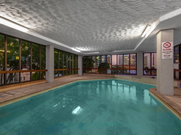 Share Room with own Bathroom in Brisbane City - Image 23