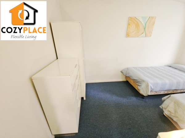 Share Room with own Bathroom in Brisbane City - Image 8