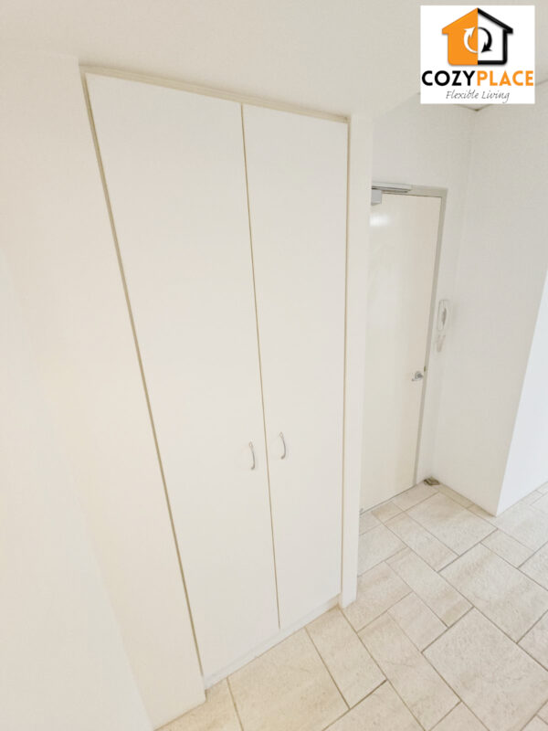 Master Room with ensuite in the best location of Fortitude Valley - Image 14