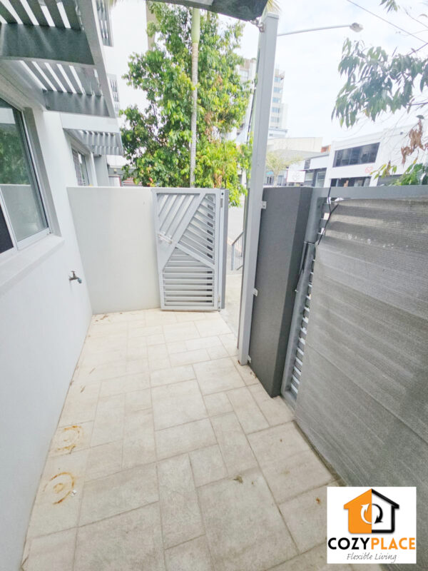 Master Room with ensuite in the best location of Fortitude Valley - Image 9