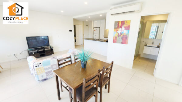 Private Modern Room with own bathroom in Fortitude Valley- for 2 people - Image 12