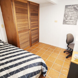 Ample single room – Spring Hill