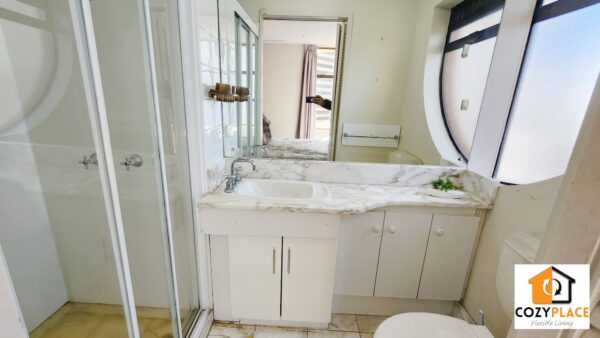Master Room in Brisbane City - Image 9