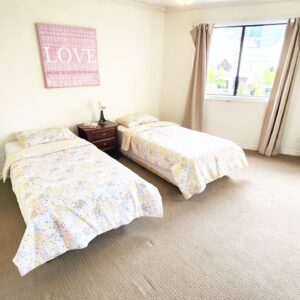 Master room with ensuite in Spring Hill