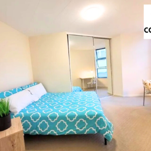 Master room with ensuite in George Street- for 2 people/couple