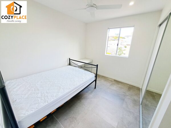 Single room in Kelvin Grove – Lower floor