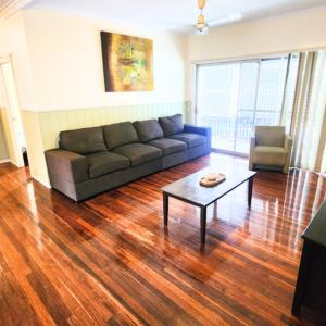 Spacious room for 2 people in Spring Hill