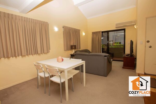 Private room in Spring Hill- for 1 person - Image 4