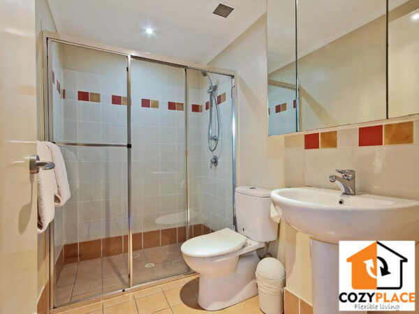 Private room in Spring Hill- for 1 person - Image 3