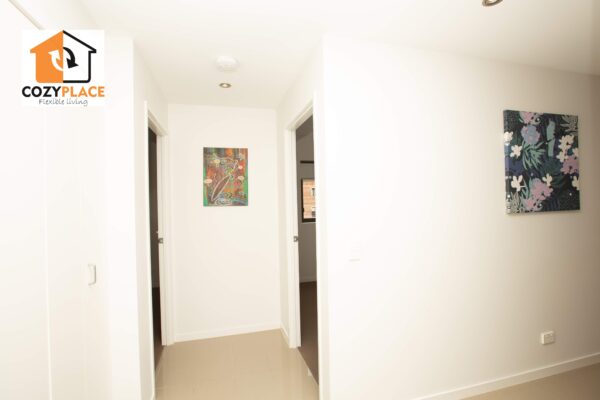 Share Room for 2 people with own bathroom - Robertson St, Fortitude Valley - Image 11