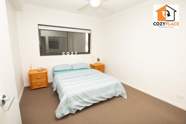 Share Room for 2 people with own bathroom - Robertson St, Fortitude Valley
