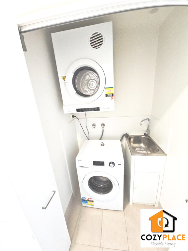 Master Room with Ensuite - Fortitude Valley - Image 15