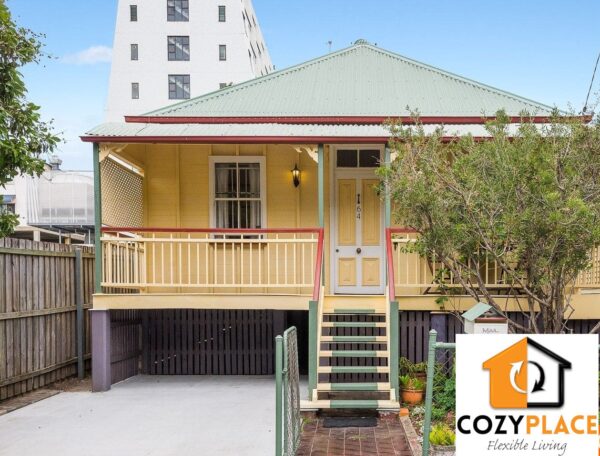 Big single room in Spring Hill - Image 7