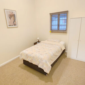 1 Single room for rent in Red Hill – Upper floor