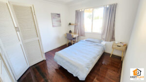 Single Room in Southport – Upper floor