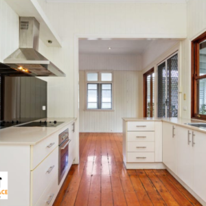 Private Master Bedroom with Ensuite in Kelvin Grove