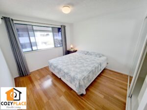 Inner city Master room with ensuite close to river for 2 people