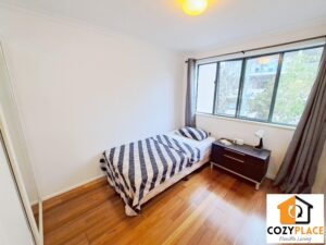Inner-city single room close to the river