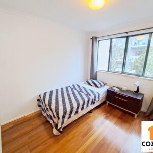 Inner-city single room close to the river