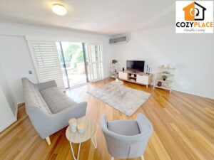 Inner-city single room close to the river
